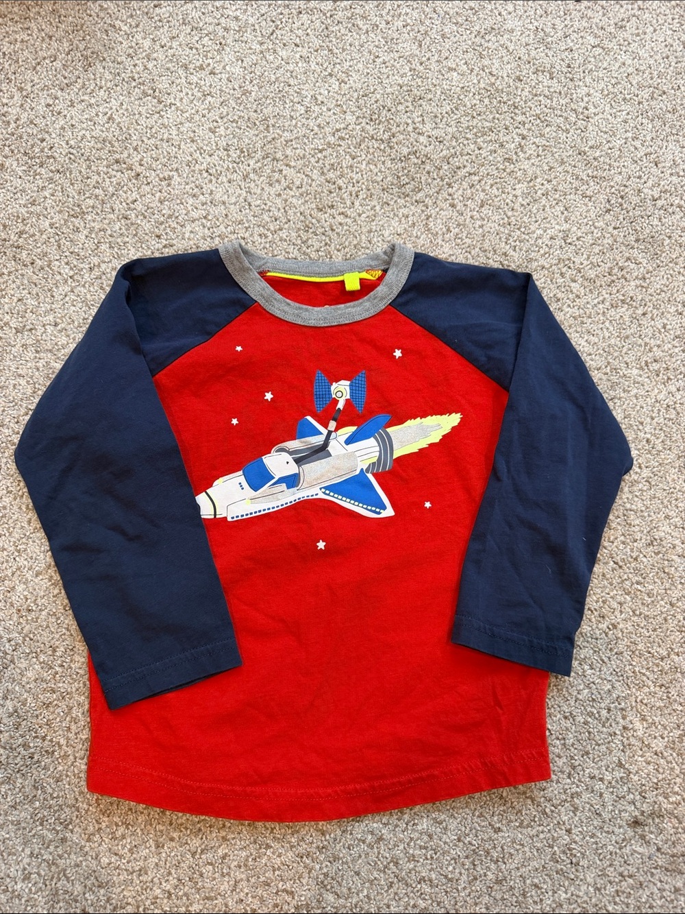 Boys Red & Navy Space Shuttle Raglan Tee mini boden 2-3youth